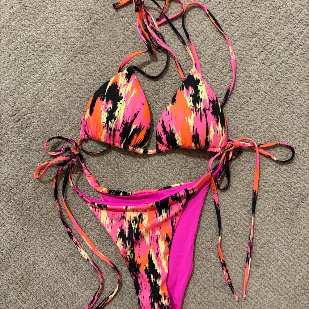 Triangle Tie-Side Bikini Set in Pink & Orange Abstract Print - Picture 2 of 4